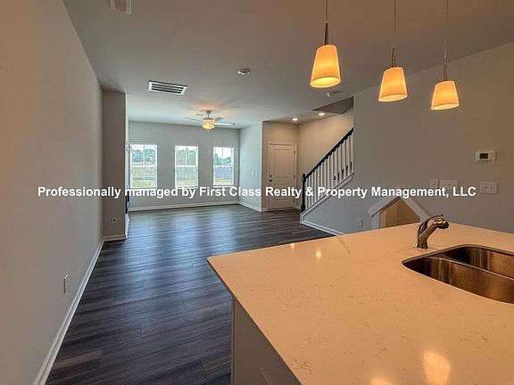 5th image of 6514 Harlech St
