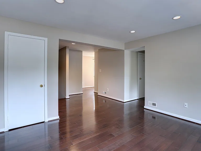 8906 Battery Pl #4 — Photo 25