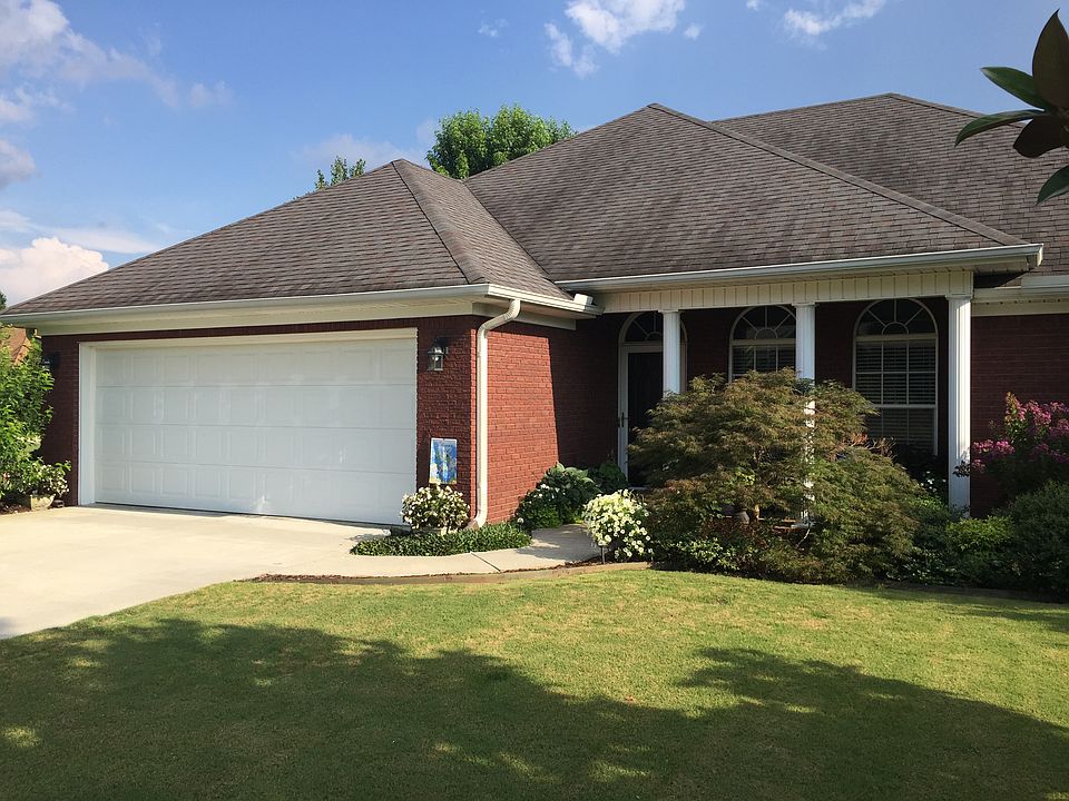Large Garage  with  storage 