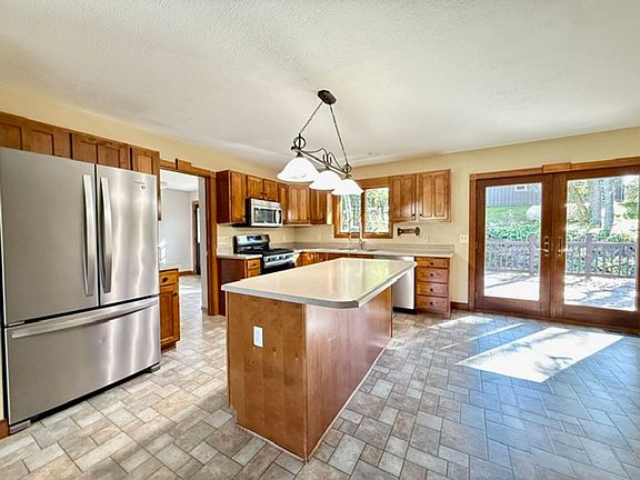 3rd image of 604 Bollinger Rd #604