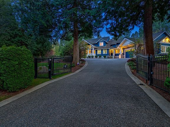 3rd image of 13464 Vine Maple Dr
