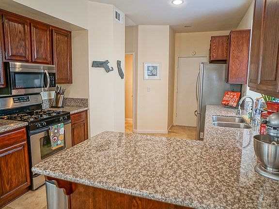 4th image of 28541 Avocado Pl