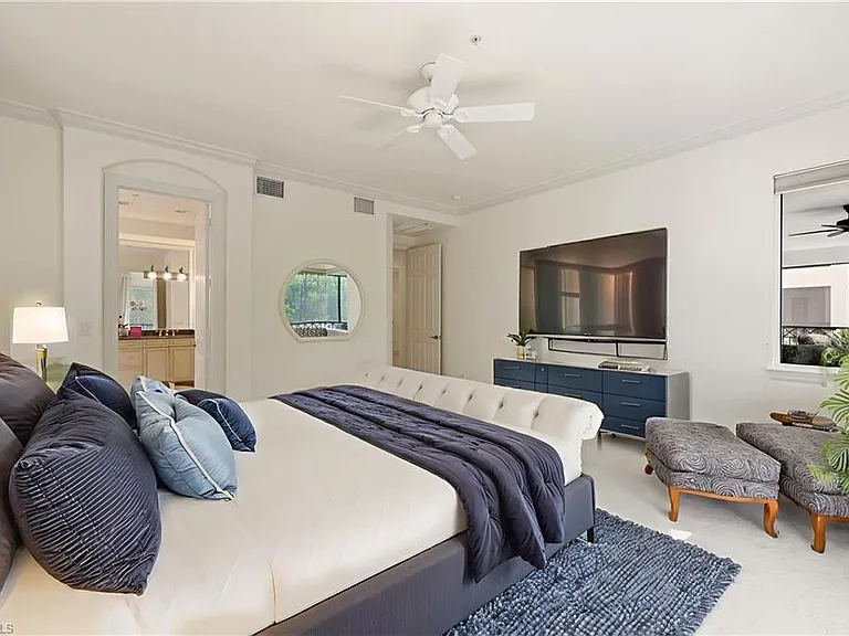 2843 Tiburon Blvd E #7-102 — Photo 25