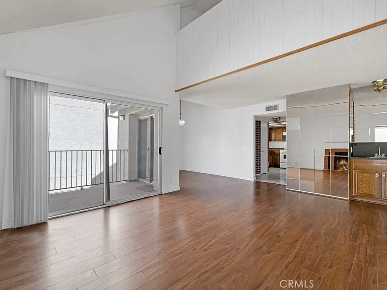 20155 Keswick St #211 — Photo 3
