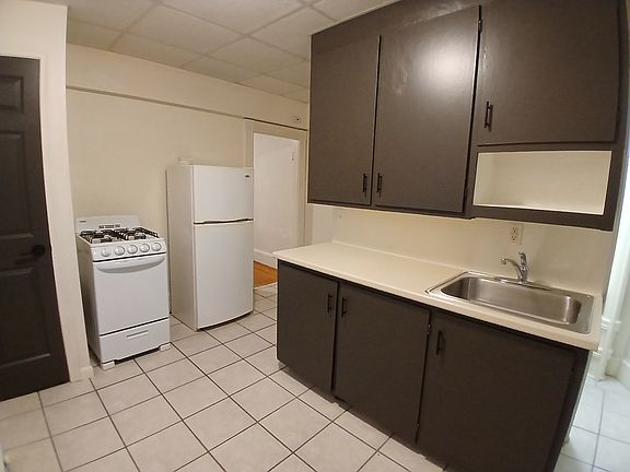 4th image of 288-292 East St #7