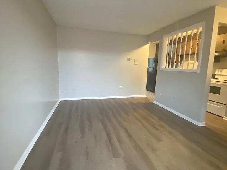 Garden Center Apt. 68 — Photo 16