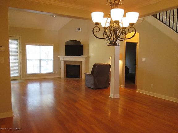 5th image of 7780 Emily Hill Ln