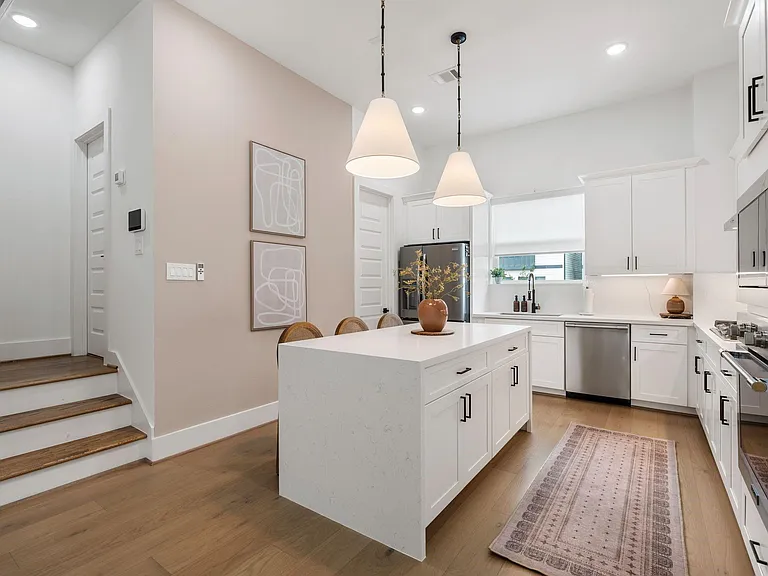857 Fisher St #F — Photo 13
