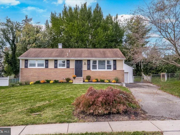 2415 Horace Dr, Wilmington, DE 19808