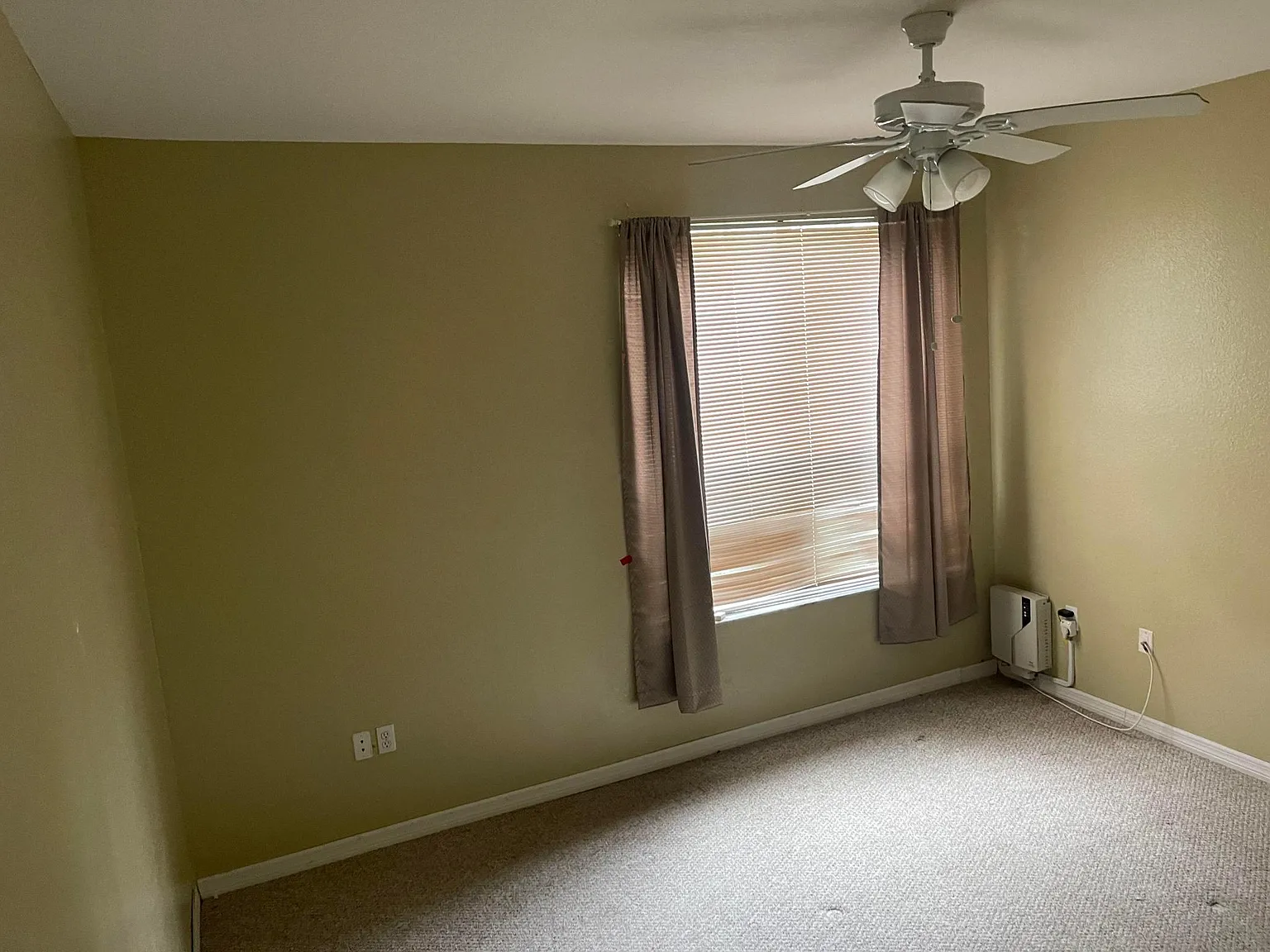 1 bed, 904 sqft, $1,450 — Photo 4