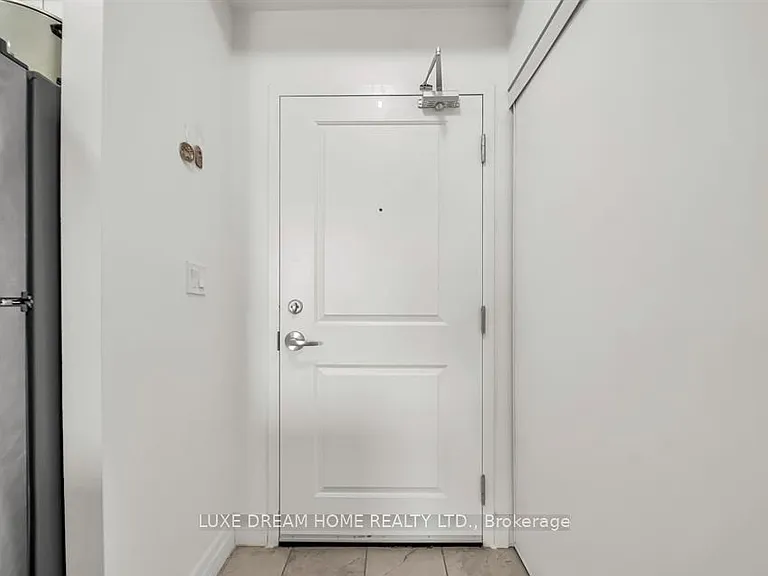 620 Sauve St #511 — Photo 9