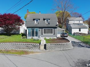 310 Lestertown Rd, Groton, CT 06340