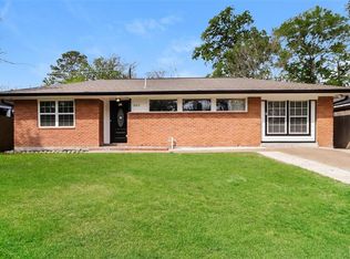 10313 Kelburn Dr, Houston, TX 77016