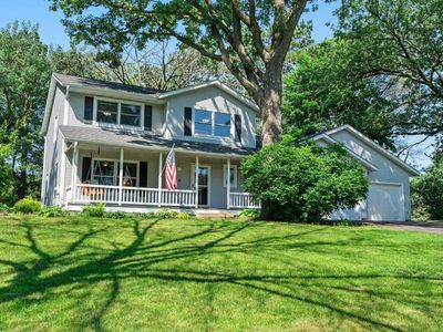 621 Twelve Oaks Ln, Hudson, WI, 54016