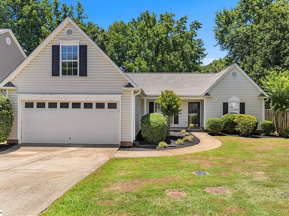 1st image of 119 Crown Empire Ct