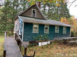 44704 South, Ontonagon, MI 49953