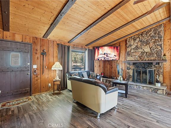 2nd image of 44667 Barton Ln