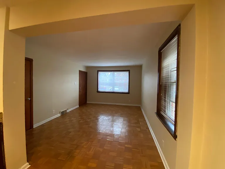 5493 Loughborough Ave — Photo 8