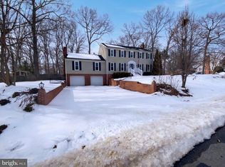 502 Collingwood Dr, Fredericksburg, VA 22405