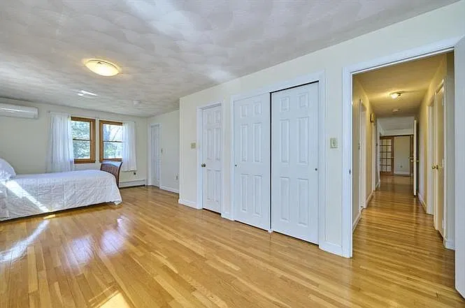 31 Lillian Rd — Photo 2