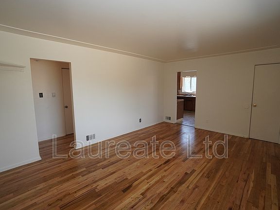 3rd image of 470 S Sheridan Blvd