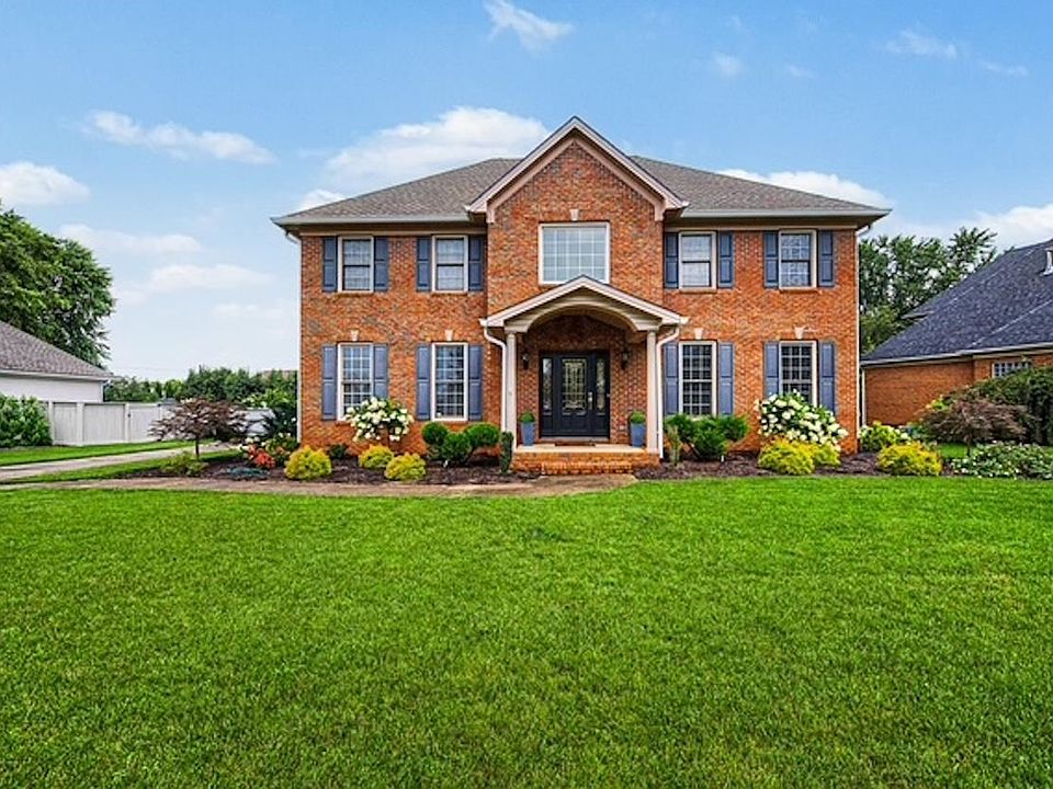 1st image of 925 Wrenwood Dr