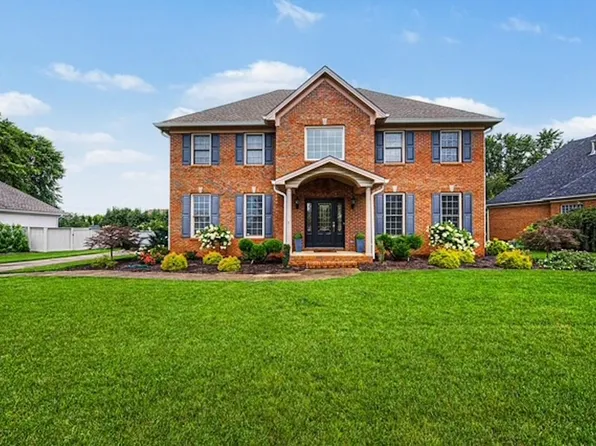 925 Wrenwood Dr, Bowling Green, KY 42103