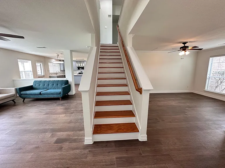 1820 Kittyhawk Dr — Photo 14
