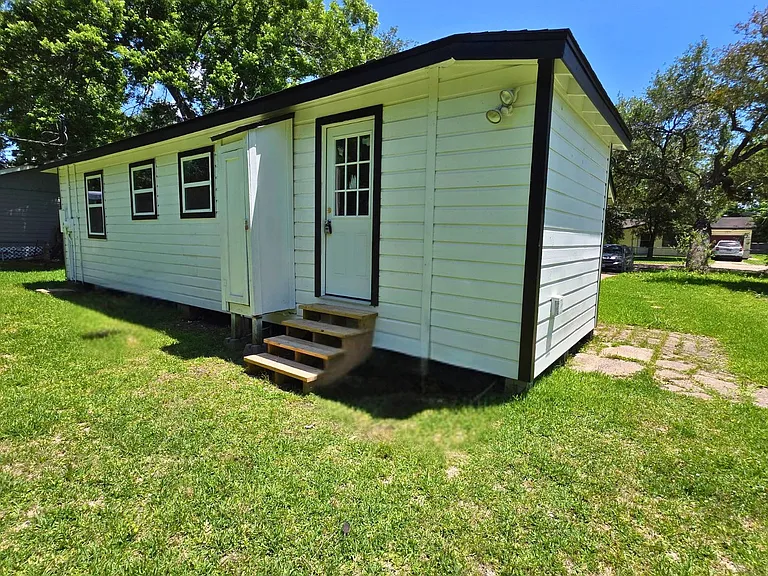 502 Azalea Dr — Photo 18