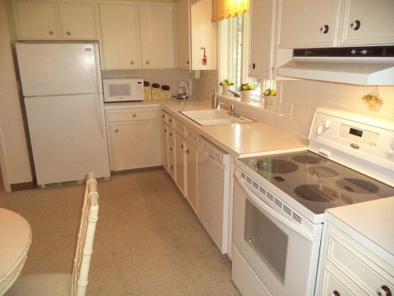5th image of 473 Glendale Blvd