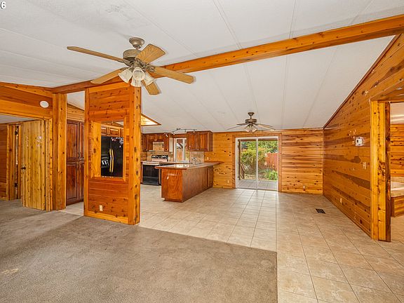 3rd image of 88152 3rd St