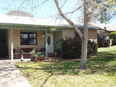 907 Henrietta St, Fredericksburg, TX, 78624