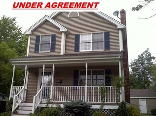 25 4th St, Taunton, MA 02780
