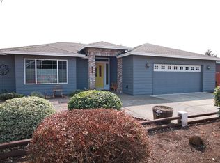 273 SE 7th Way, Canby, OR 97013