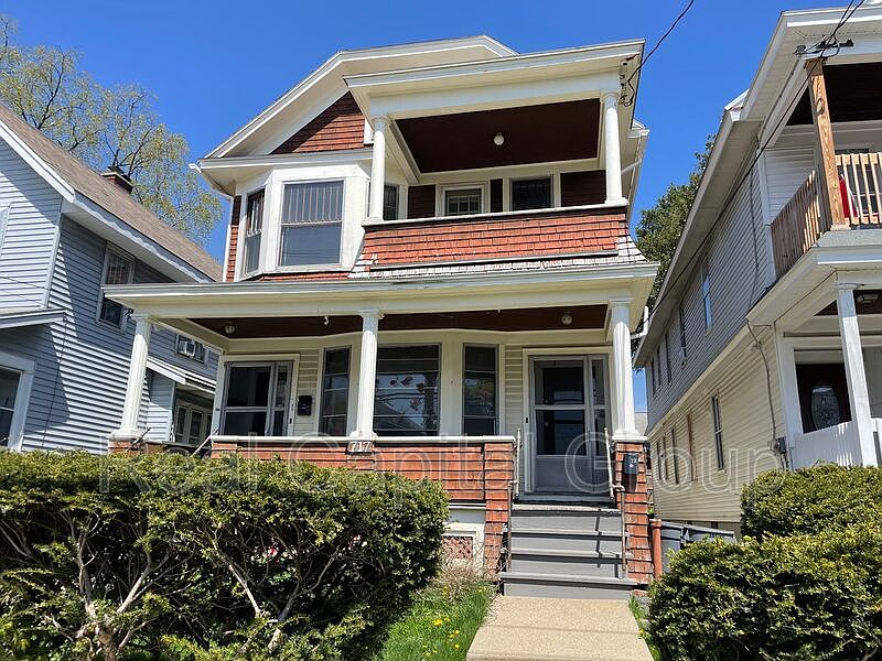 1st image of 717 Myrtle Ave #2