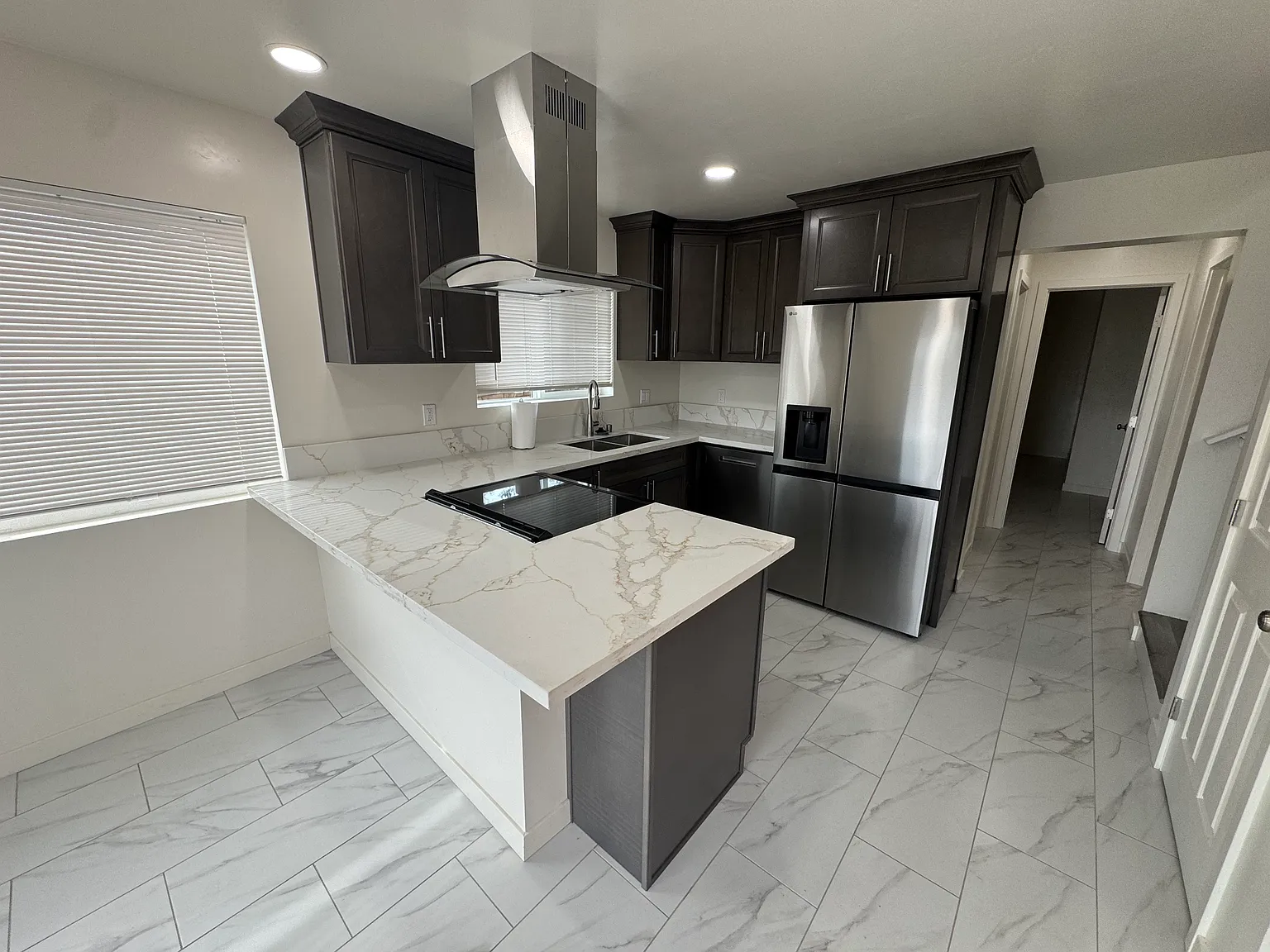3 bed, 1200 sqft, $3,900 — Photo 4