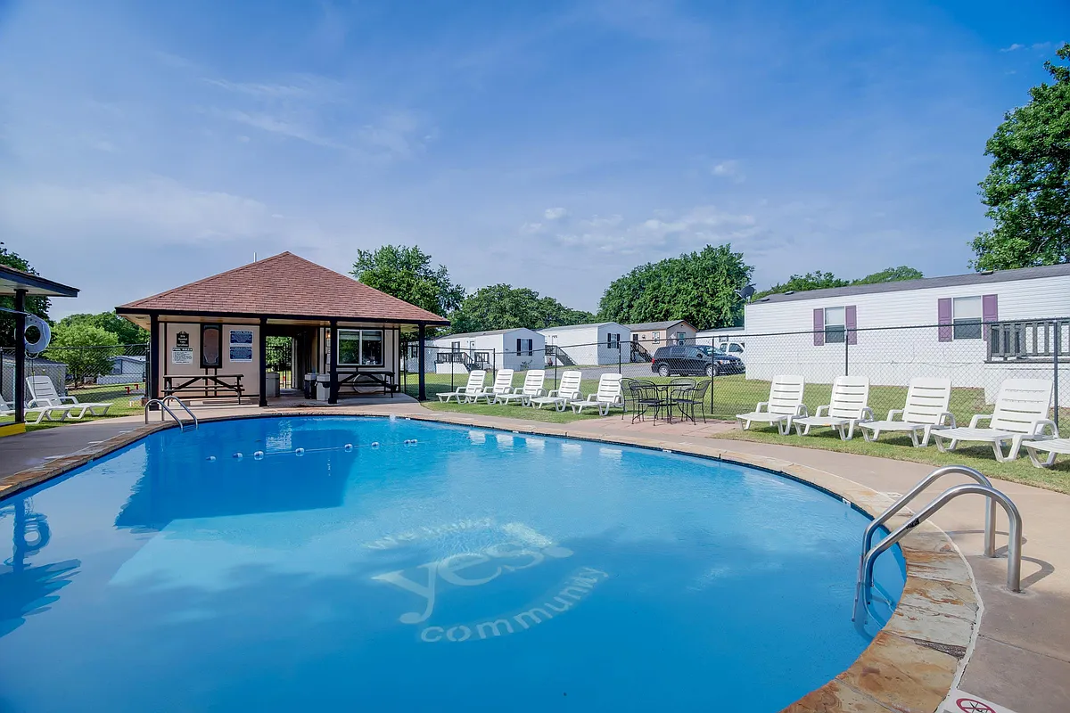 Building Photo - Oak Ridge Estates
