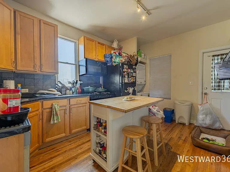 2611 W Cortland St #3 — Photo 8