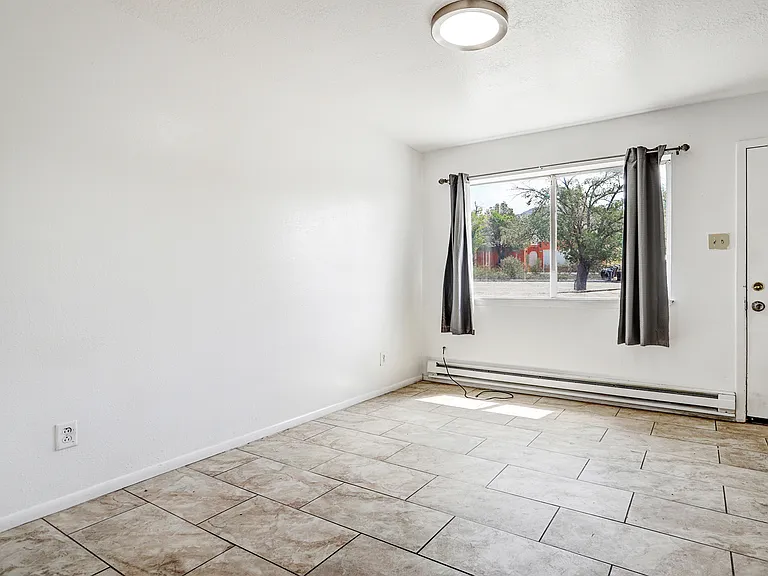 195 Monte Alto Pl NE #B — Photo 3