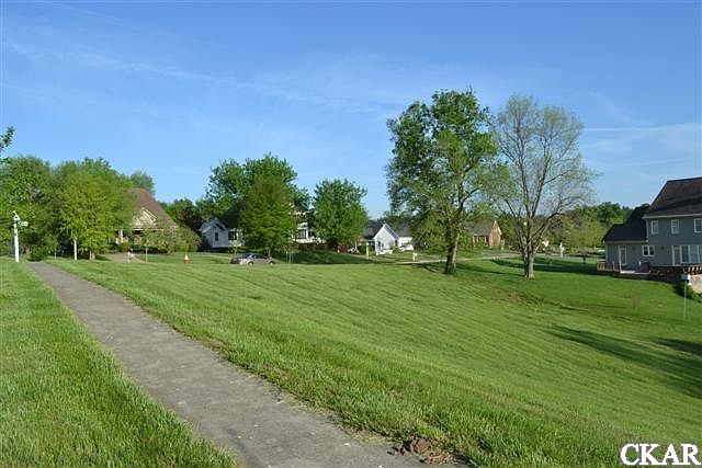 2nd image of 20 Raleigh Ct