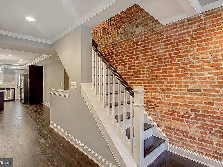 1430 S Charles St — Photo 5
