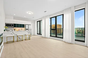 15 West End Avenue, #PHD