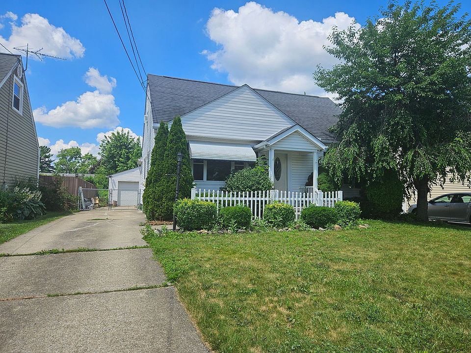 1st image of 2822 10th St