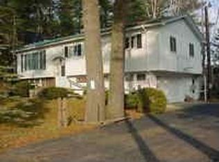 8 Seneca Ave, Saranac Lake, NY 12983