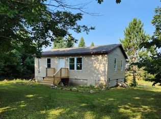 16057 155th Ave, Leroy, MI 49655