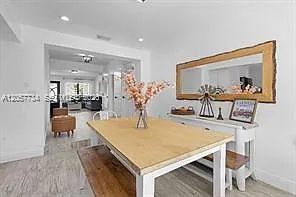 4328 SW 9th Ter — Photo 11