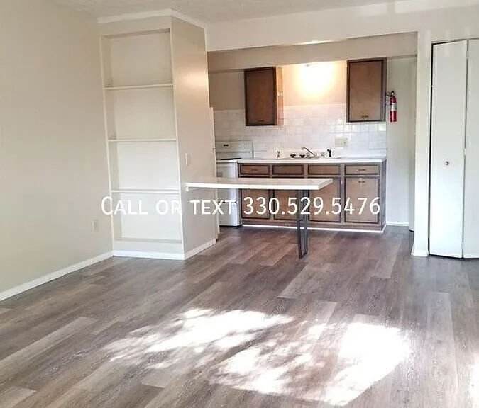 409 Sherman St #7 — Photo 3