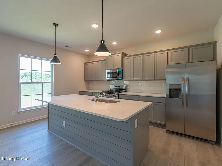 7817 Firescale Ct — Photo 3