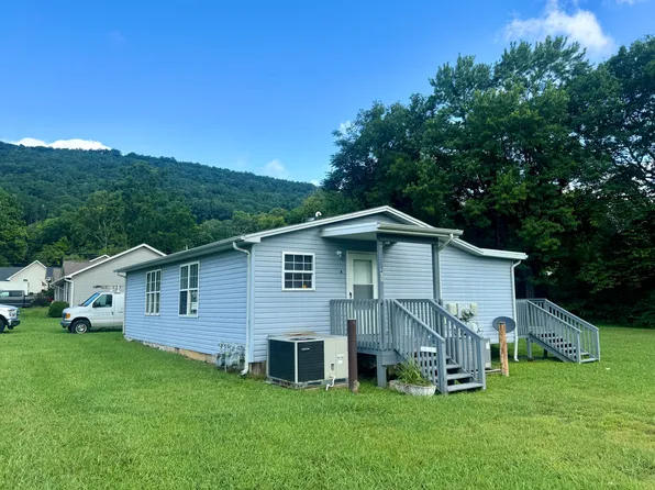 407 Hotwater Rd, Soddy Daisy, TN 37379