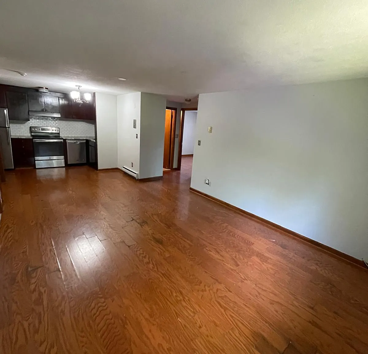 2 bed, 680 sqft, $2,400 — Photo 1